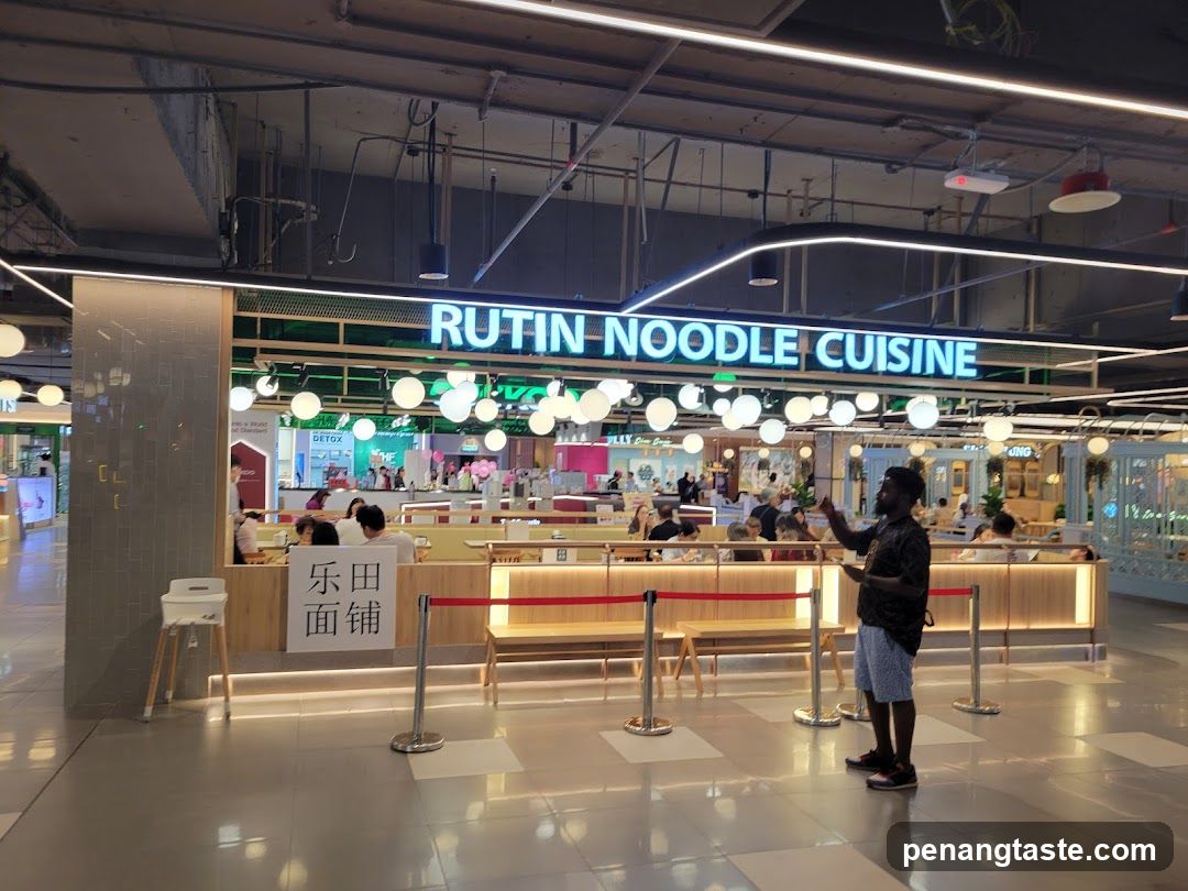 Rutin Noodle Cuisine Interior