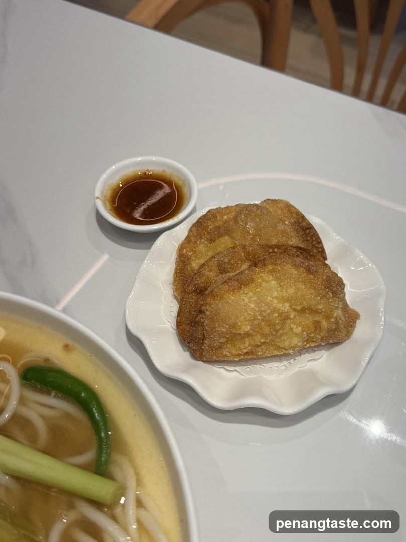 Fried Dough with Soup and Sauce
