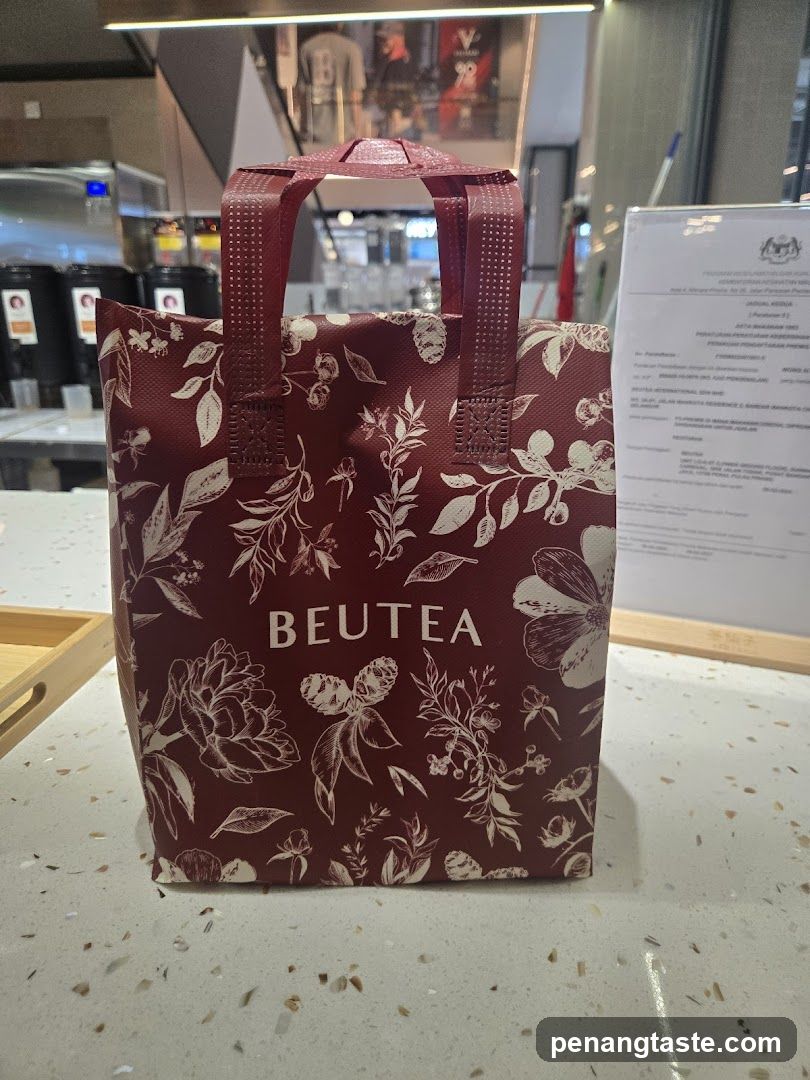 Beutea Tote Bag Display