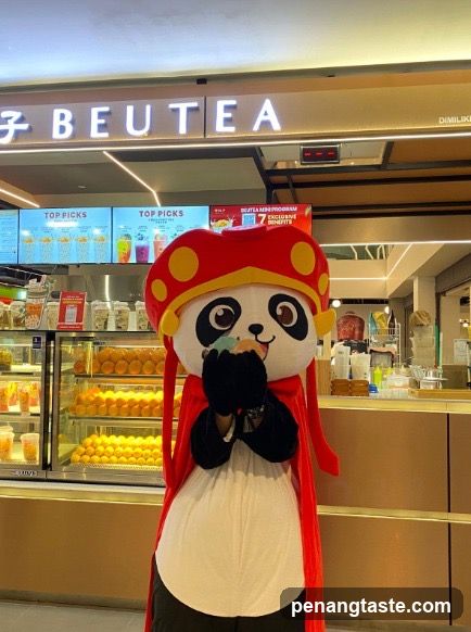Panda Mascot at BEUTEA Storefront