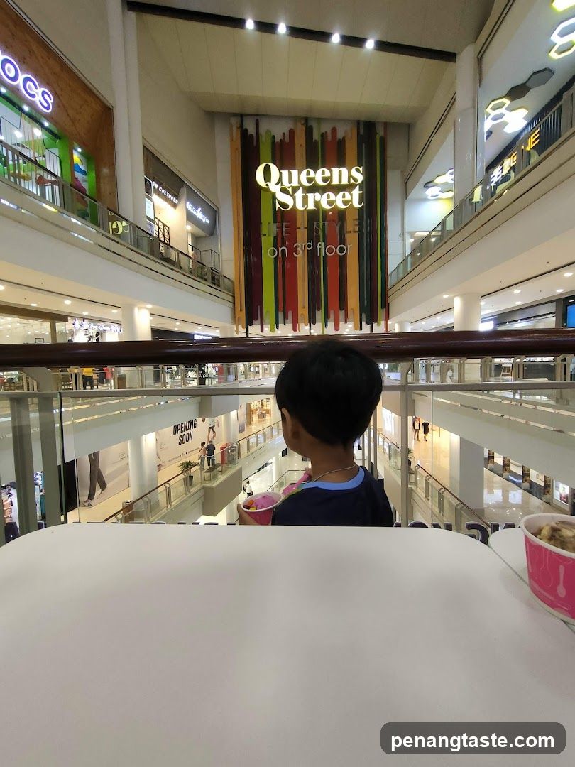 Queens Street Mall Interior View