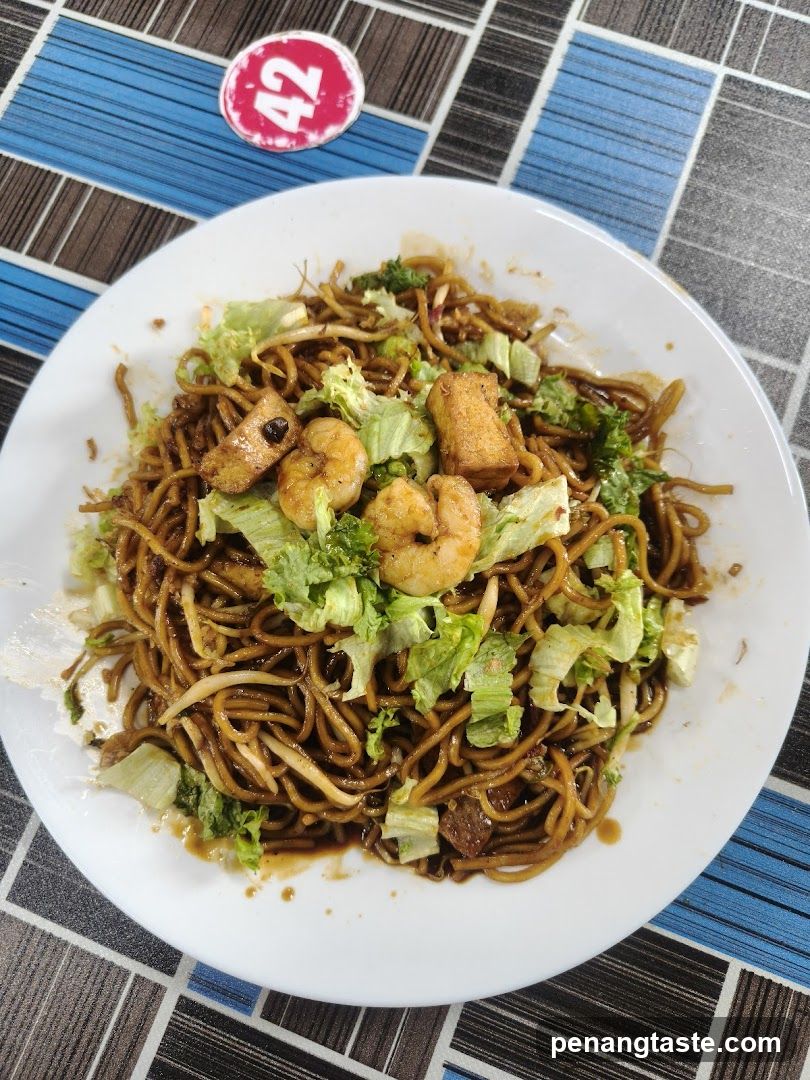 Noodle Dish with Shrimp and Tofu