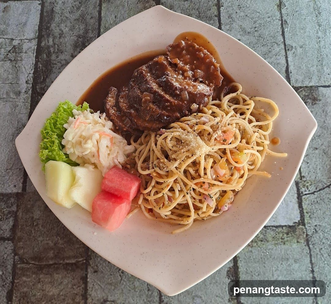 Spaghetti with Meat and Salad