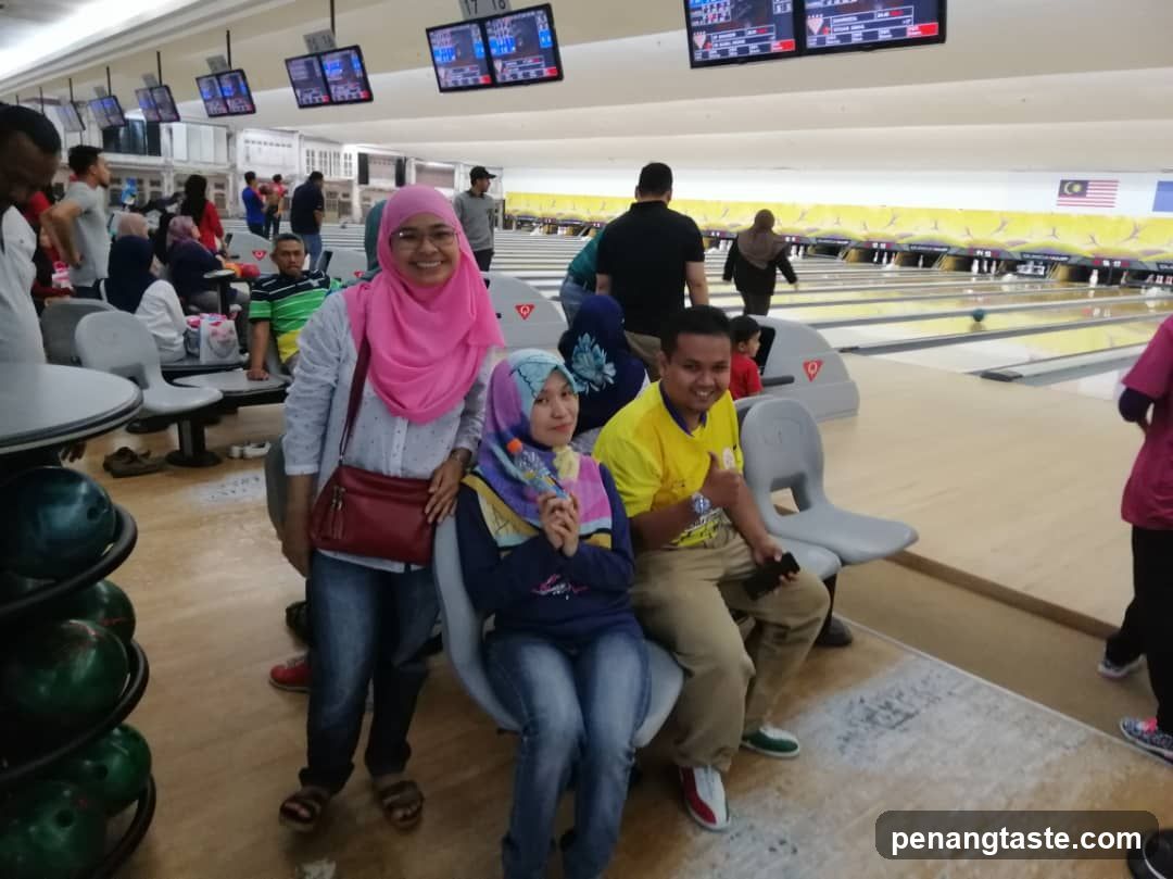 Bowlers at a bowling alley