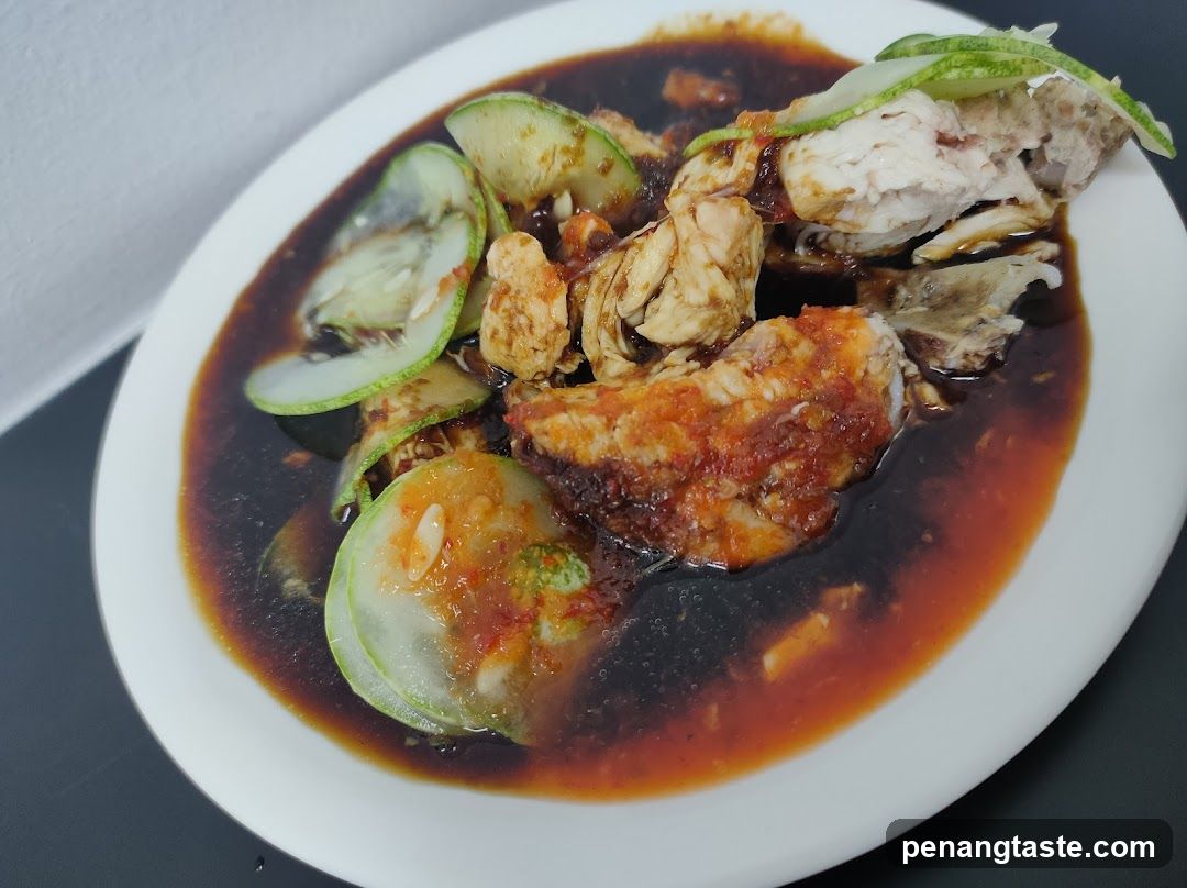 Chicken with Sauce and Zucchini Slices