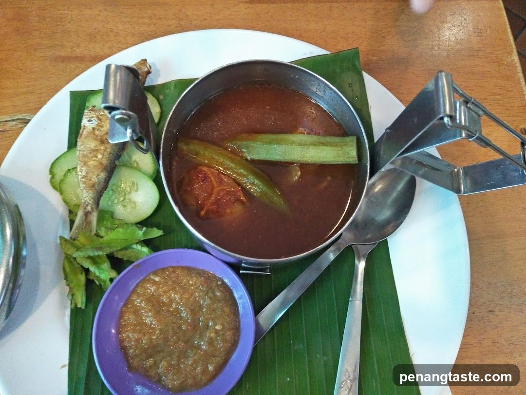 Traditional Curry with Side Dishes
