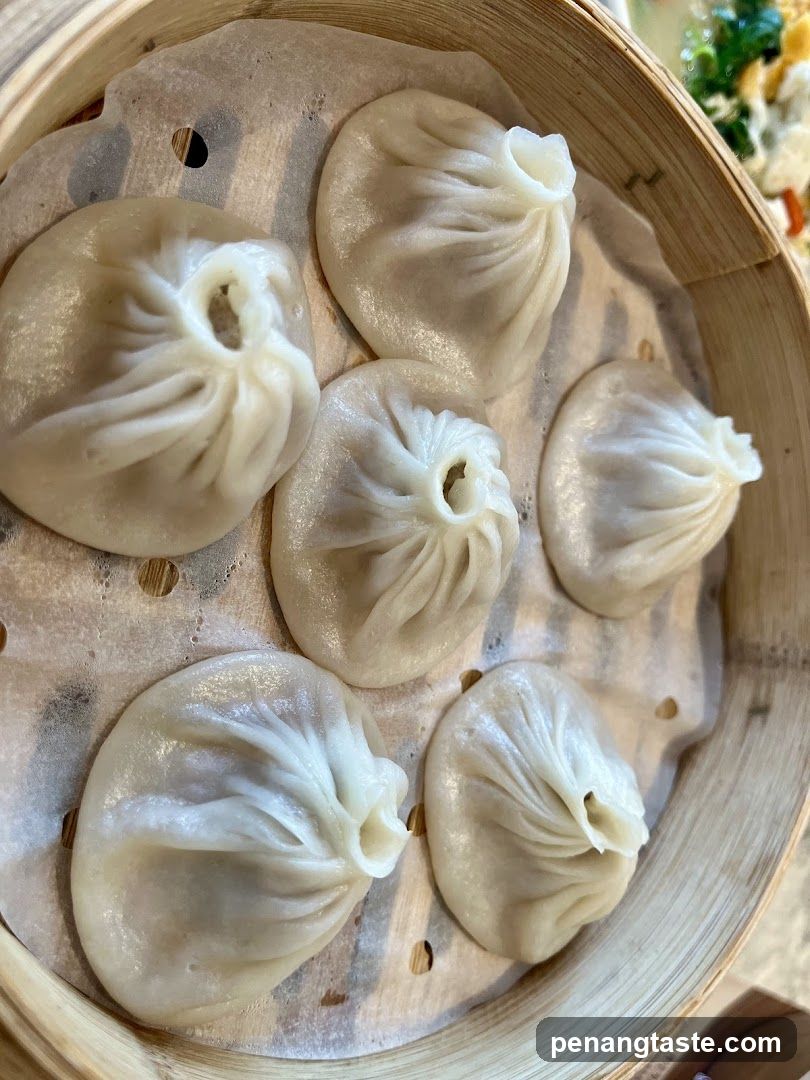 Steamed Dumplings in Bamboo Basket