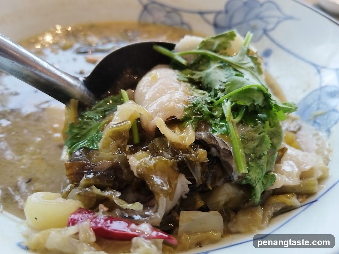 Stir-fried Fish with Pickled Vegetables and Cilantro