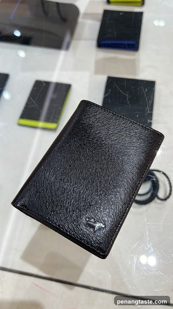Black Wallet Display