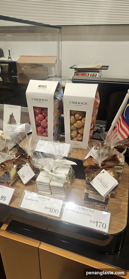 Uderach Chocolate Display