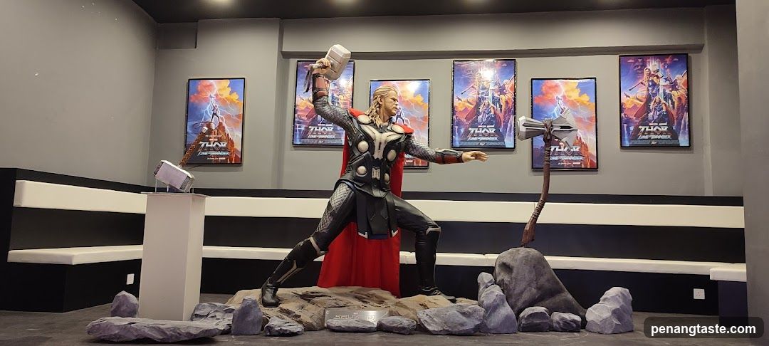 Thor Statue Display