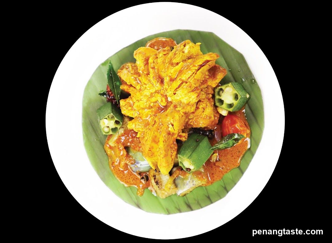 Curry Dish with Okra and Tomatoes