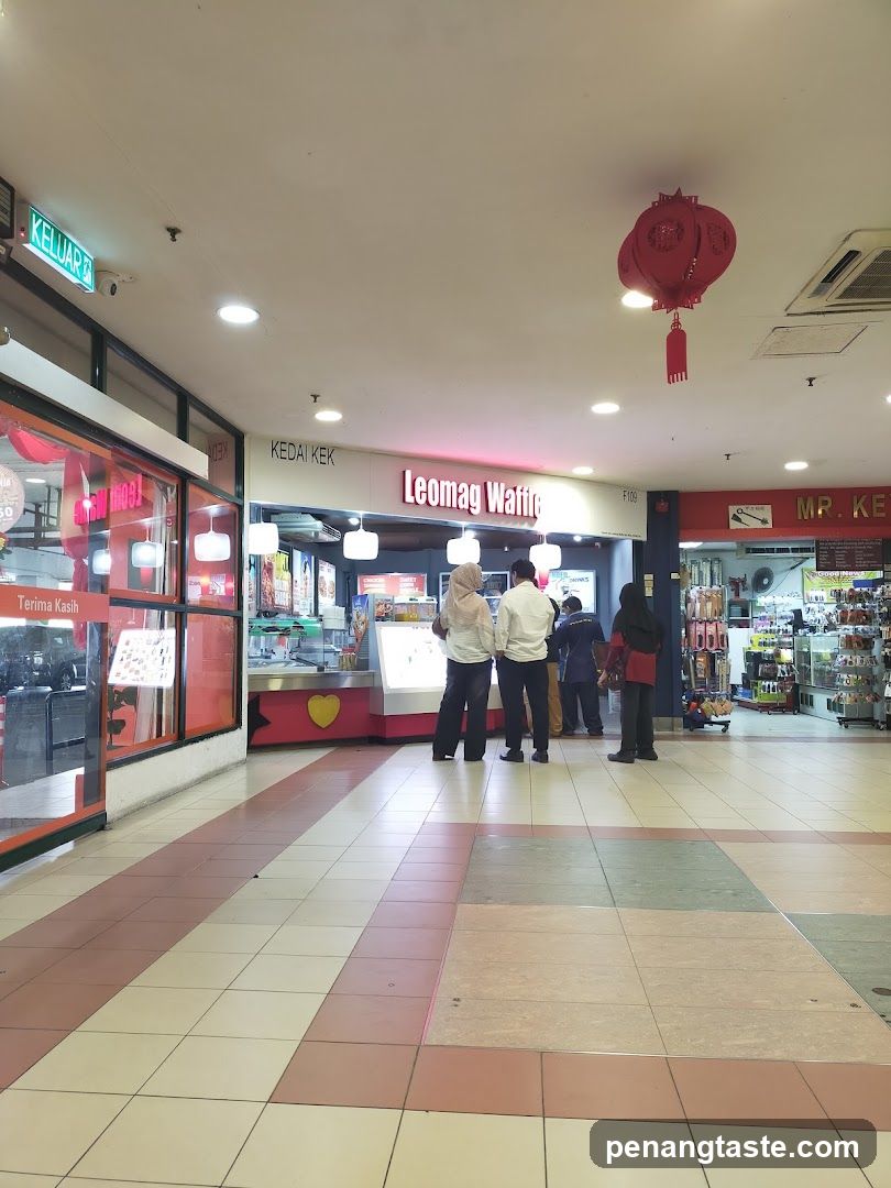 Leomag Waffle Shop Interior