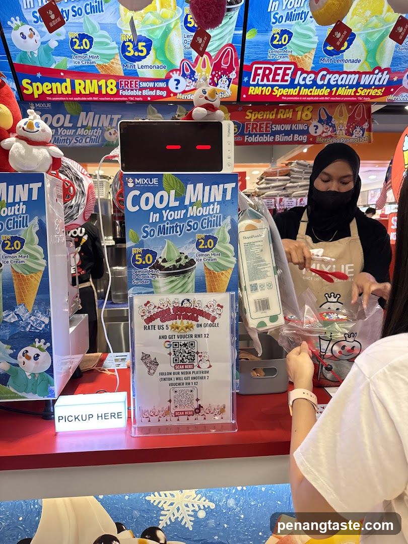 MIXUE Counter Scene