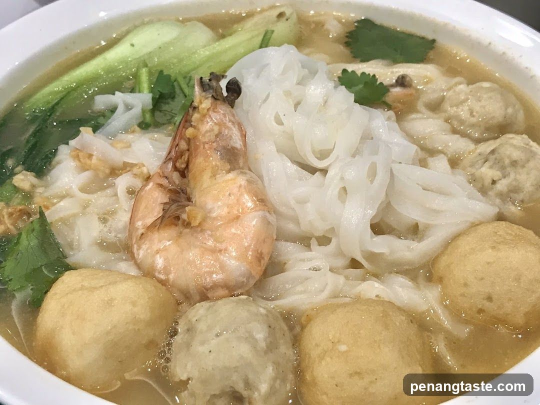 Noodle Soup with Shrimp and Fish Balls