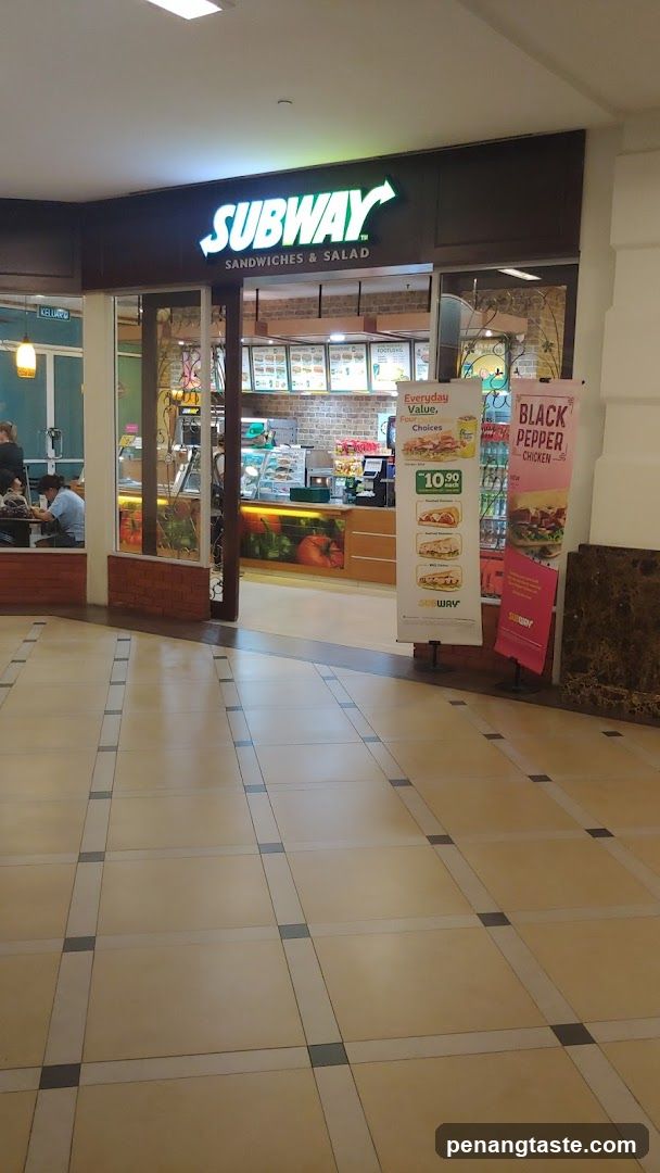Subway Sandwiches & Salad Storefront