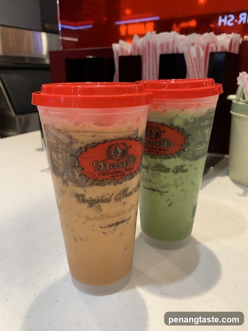 Thai Tea and Matcha Latte Cups