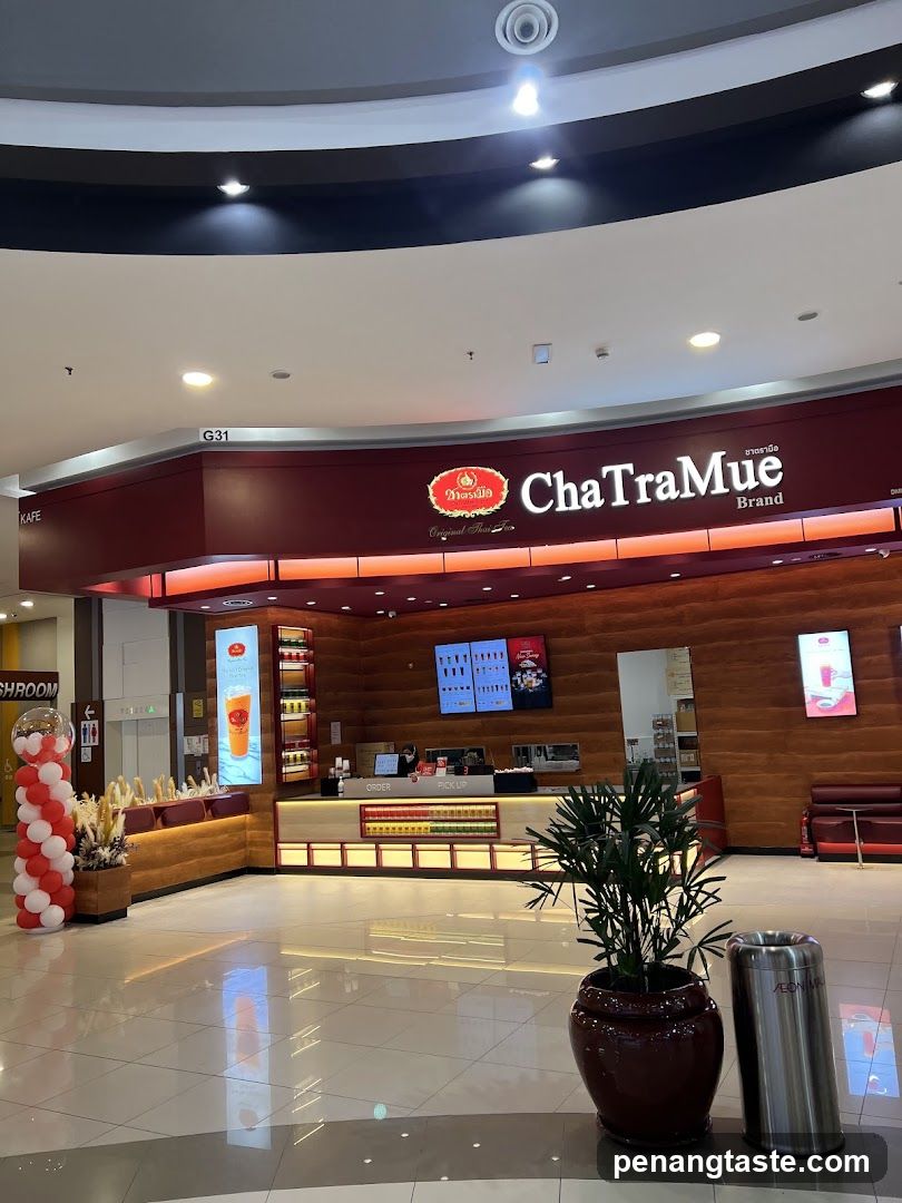 ChaTraMue Brand Store Interior