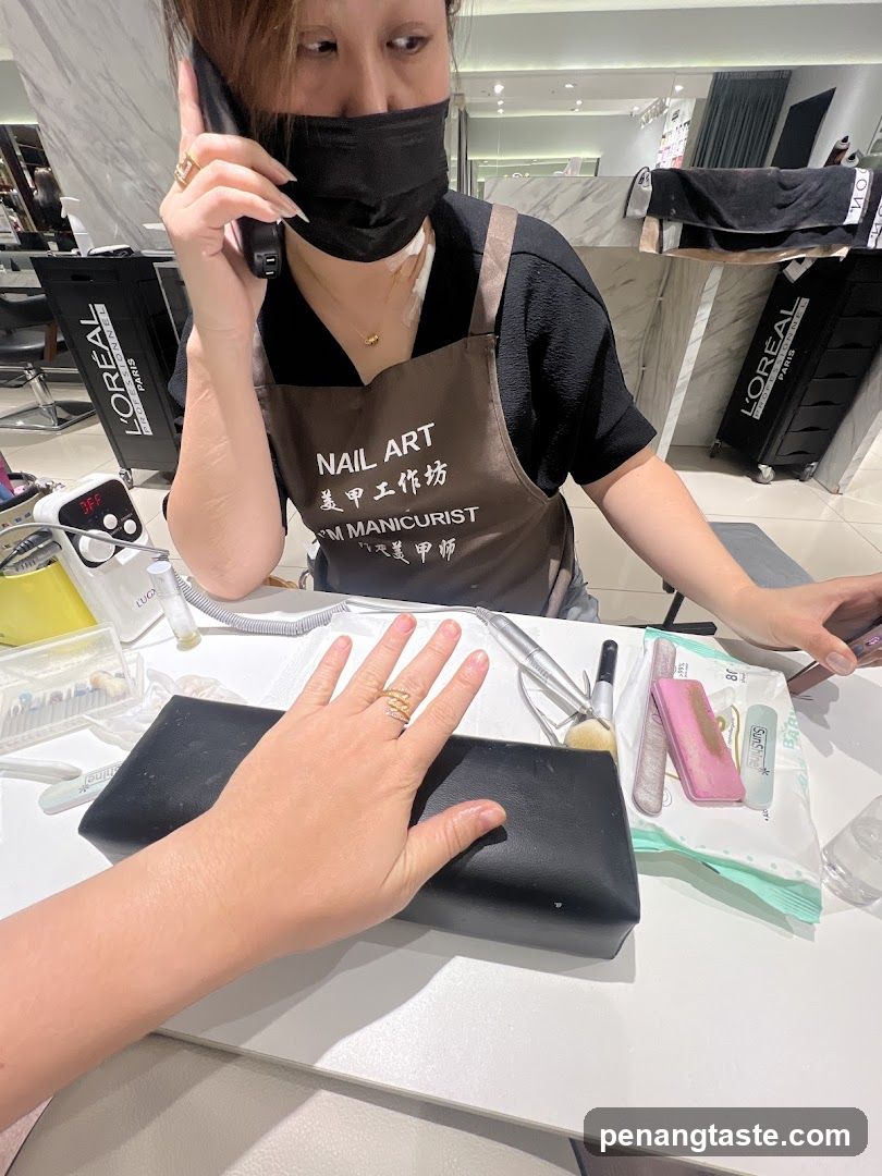 Nail Art Salon Interior