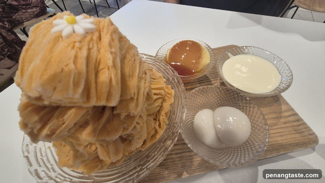 Dessert Platter with Ice Cream and Toppings
