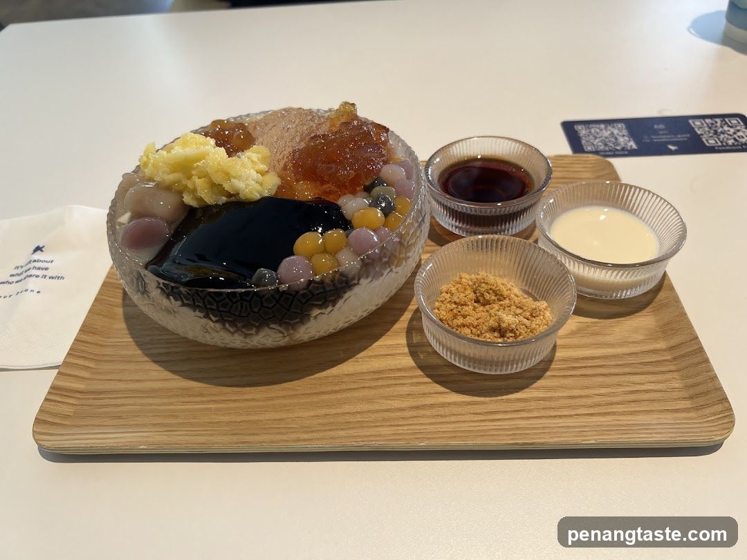 Bowl Dessert with Condiments
