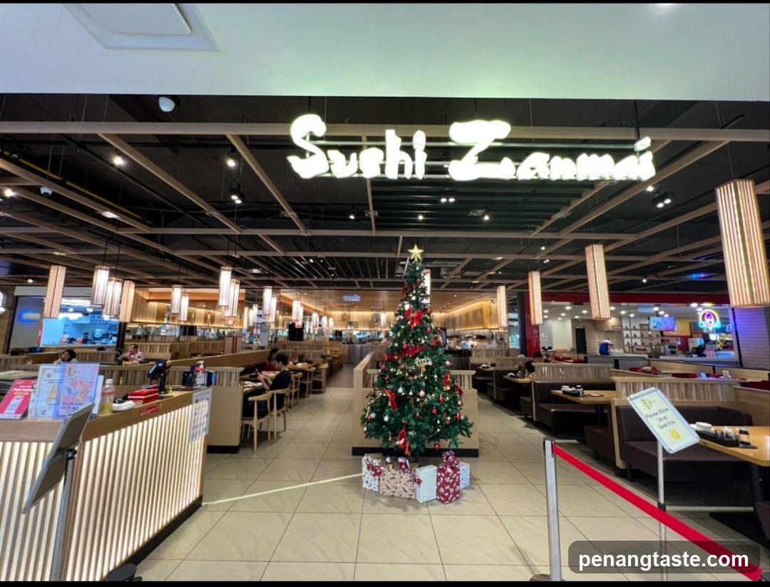 Sushi Zanmai Interior with Christmas Tree