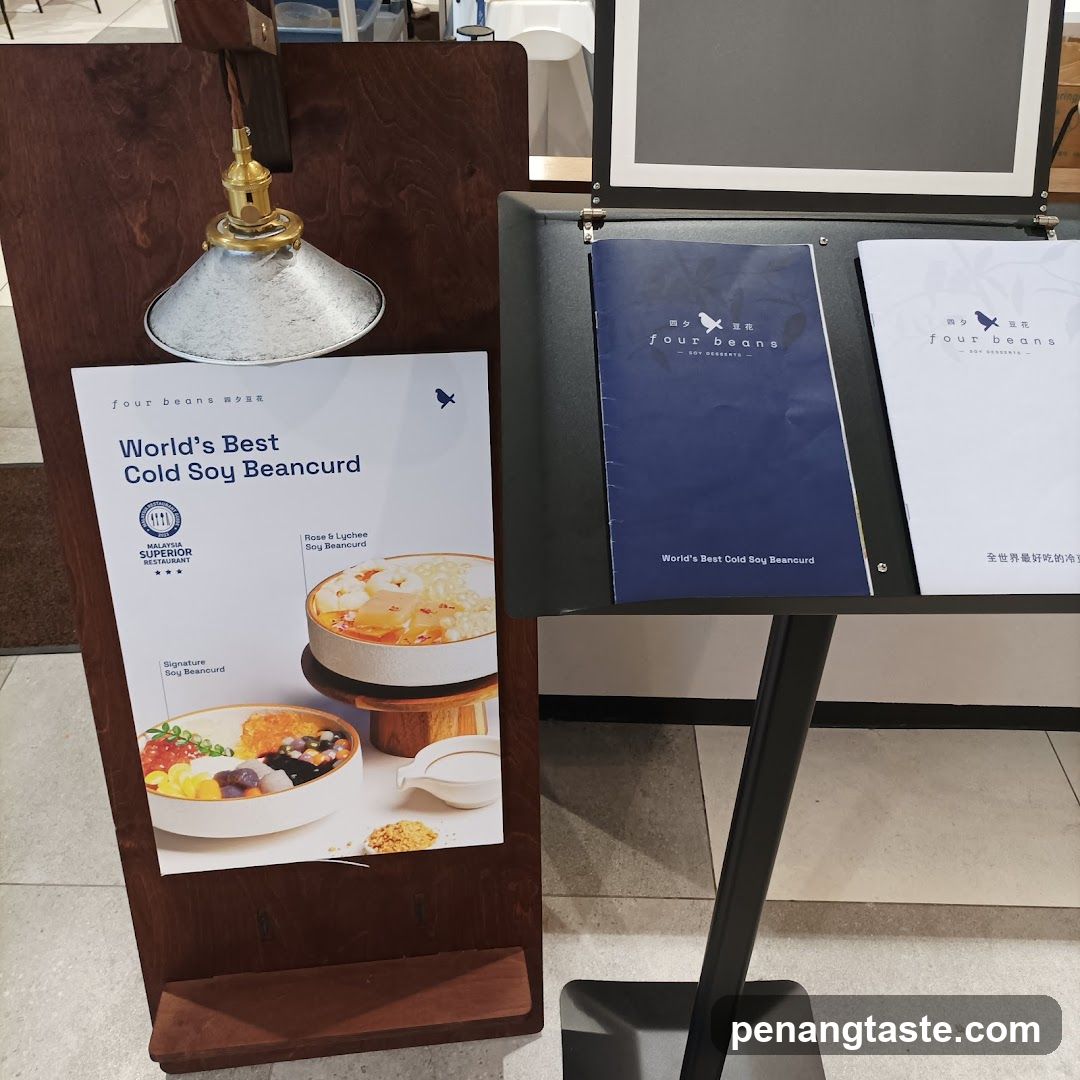 Four Seasons Restaurant Display