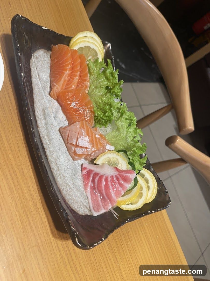Sashimi Platter with Salmon and Tuna
