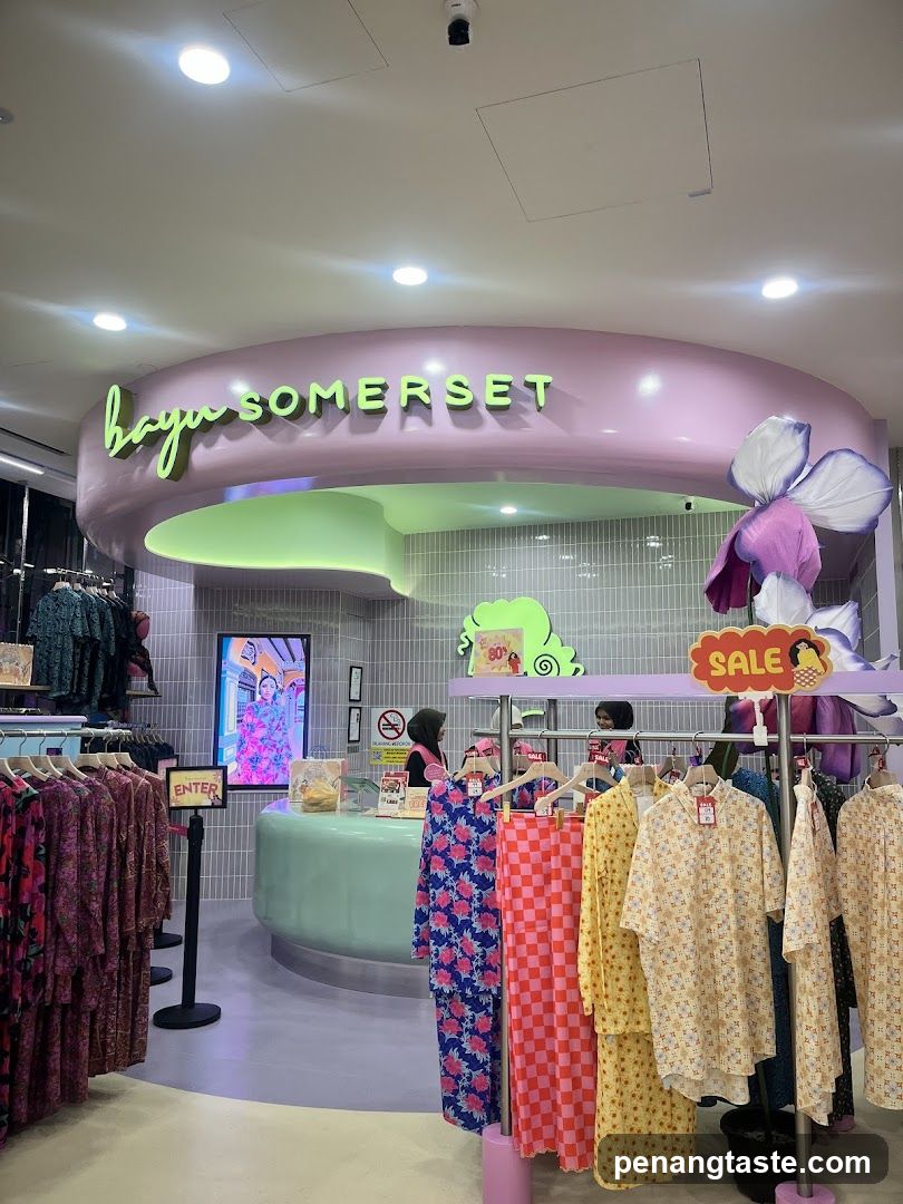 bayu SOMERSET Store Interior