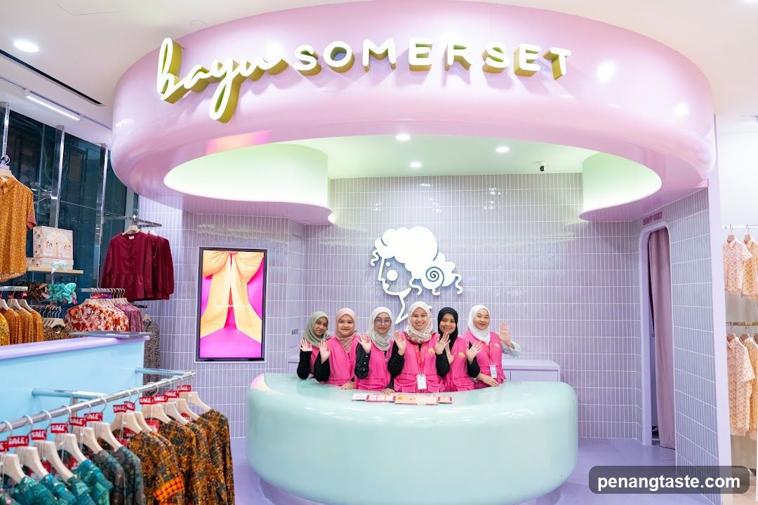 bayu SOMERSET Store Interior