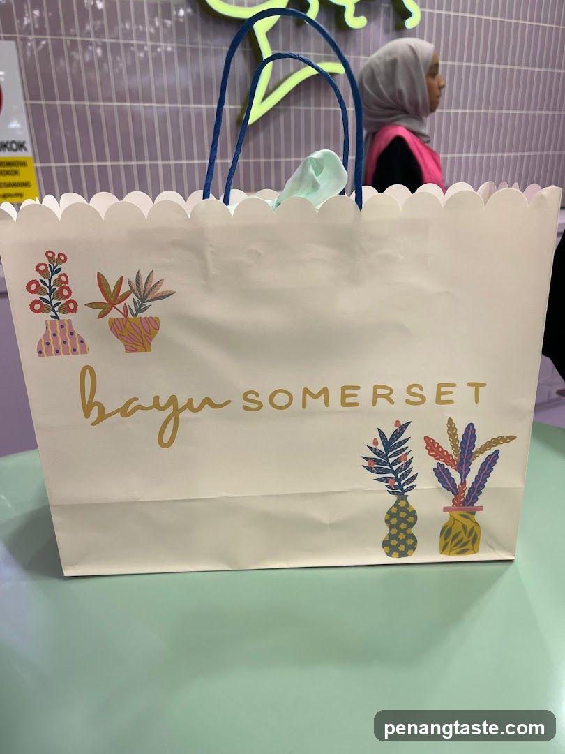Bayu Somerset Shopping Bag