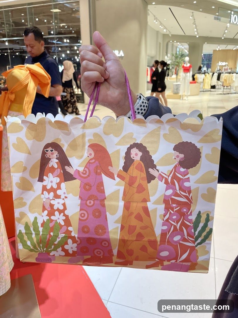 Shopping Bag with Illustration