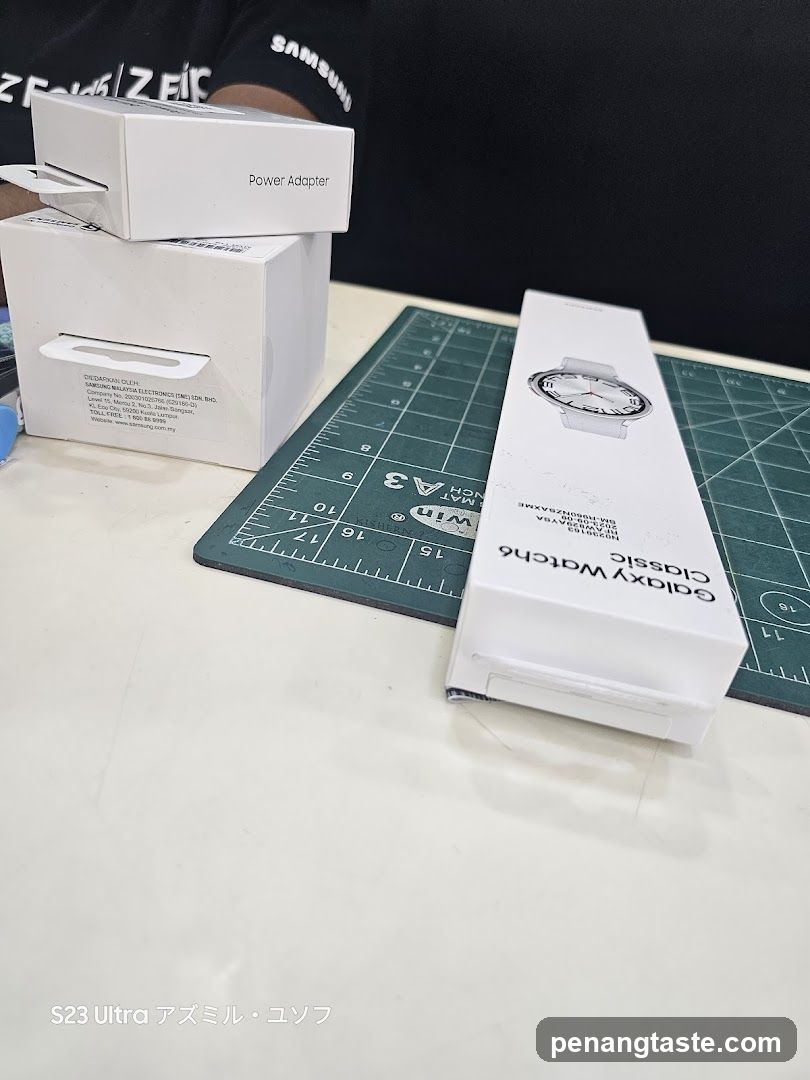 Galaxy Watch6 and Power Adapter Boxes