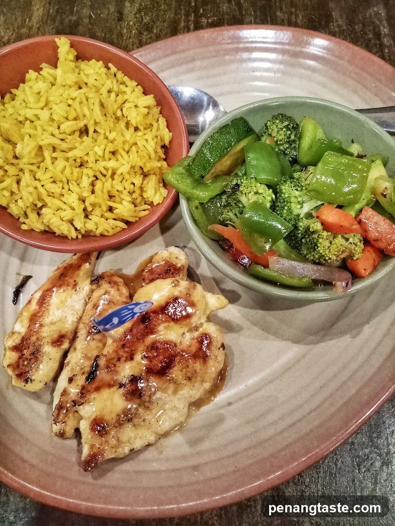 Grilled Chicken with Rice and Vegetables