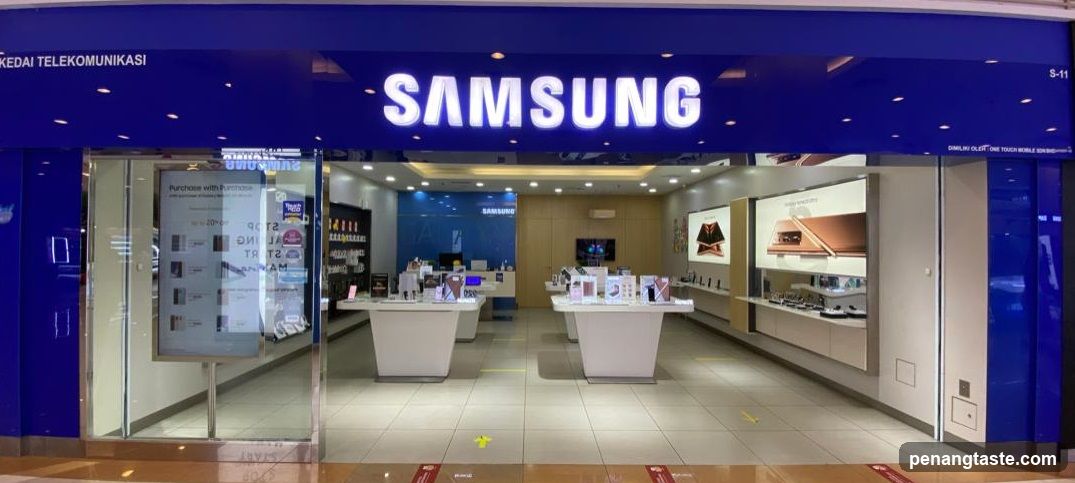 Samsung Store Entrance