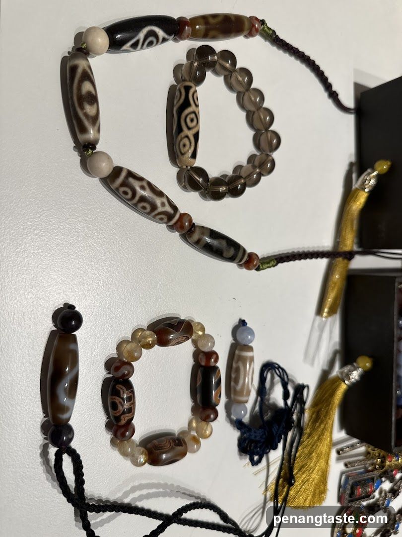 Jewelry and Beaded Accessories Display