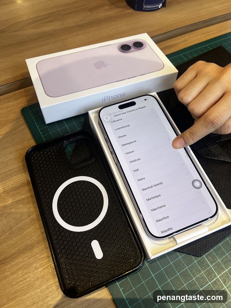 iPhone Setup Scene
