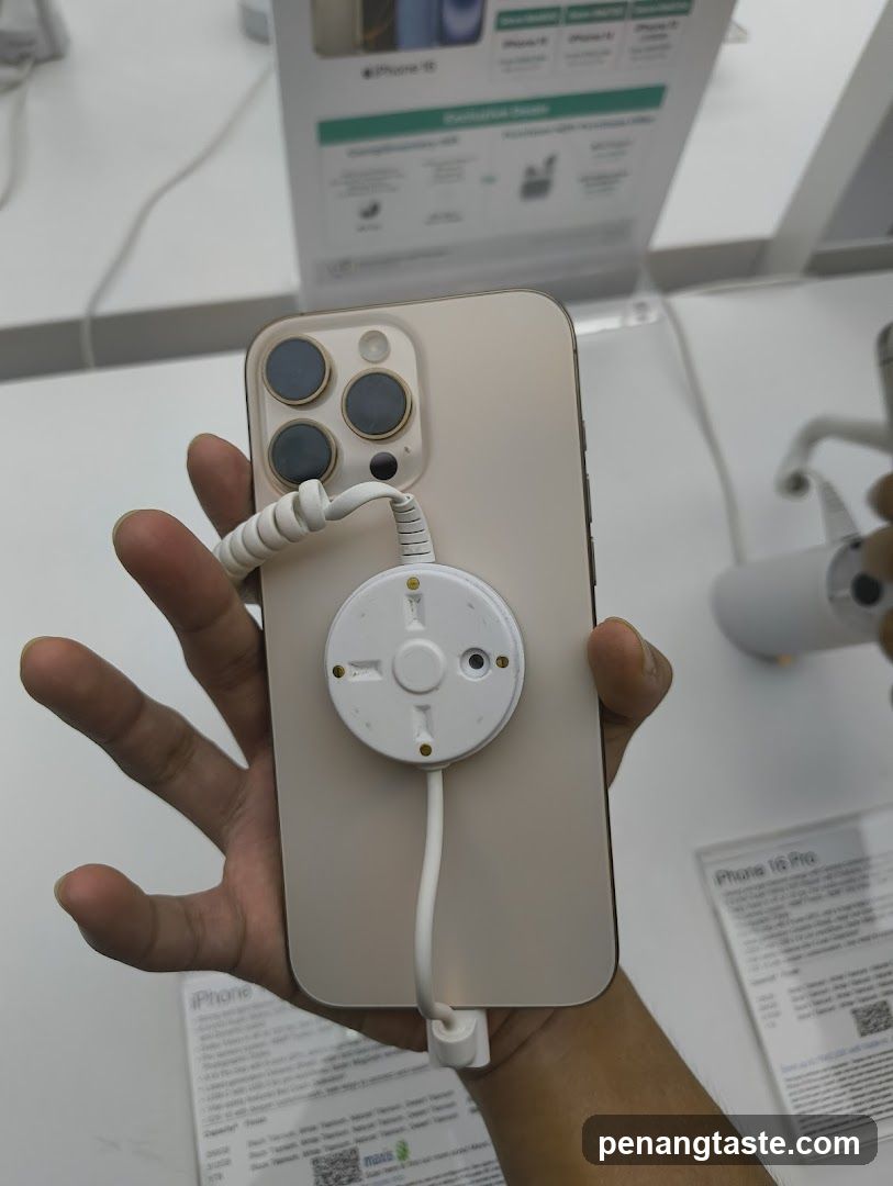 iPhone Display with MagSafe Charger