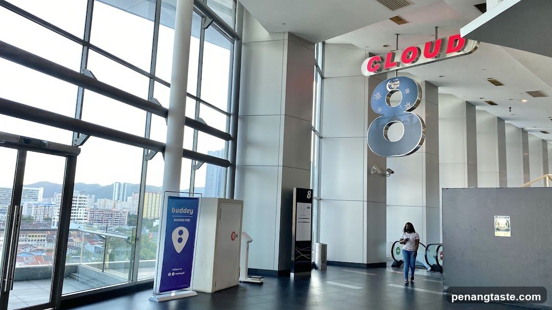 Cloud 8 Lobby Interior