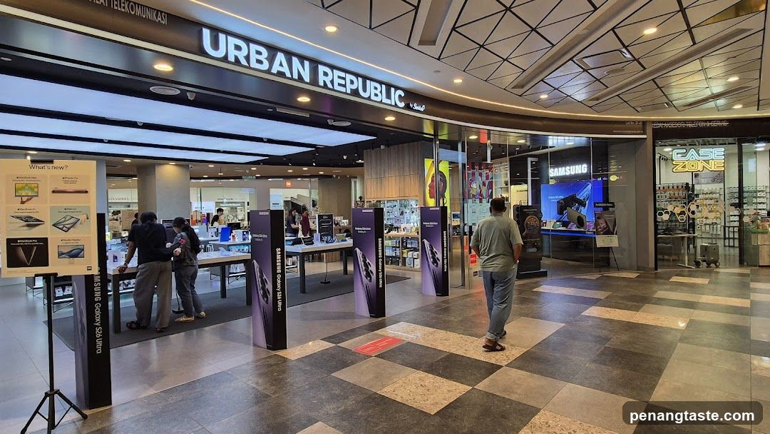 Urban Republic Store Interior