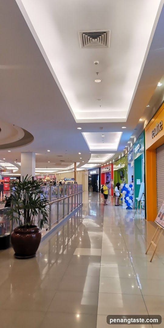 Shopping Mall Corridor Interior