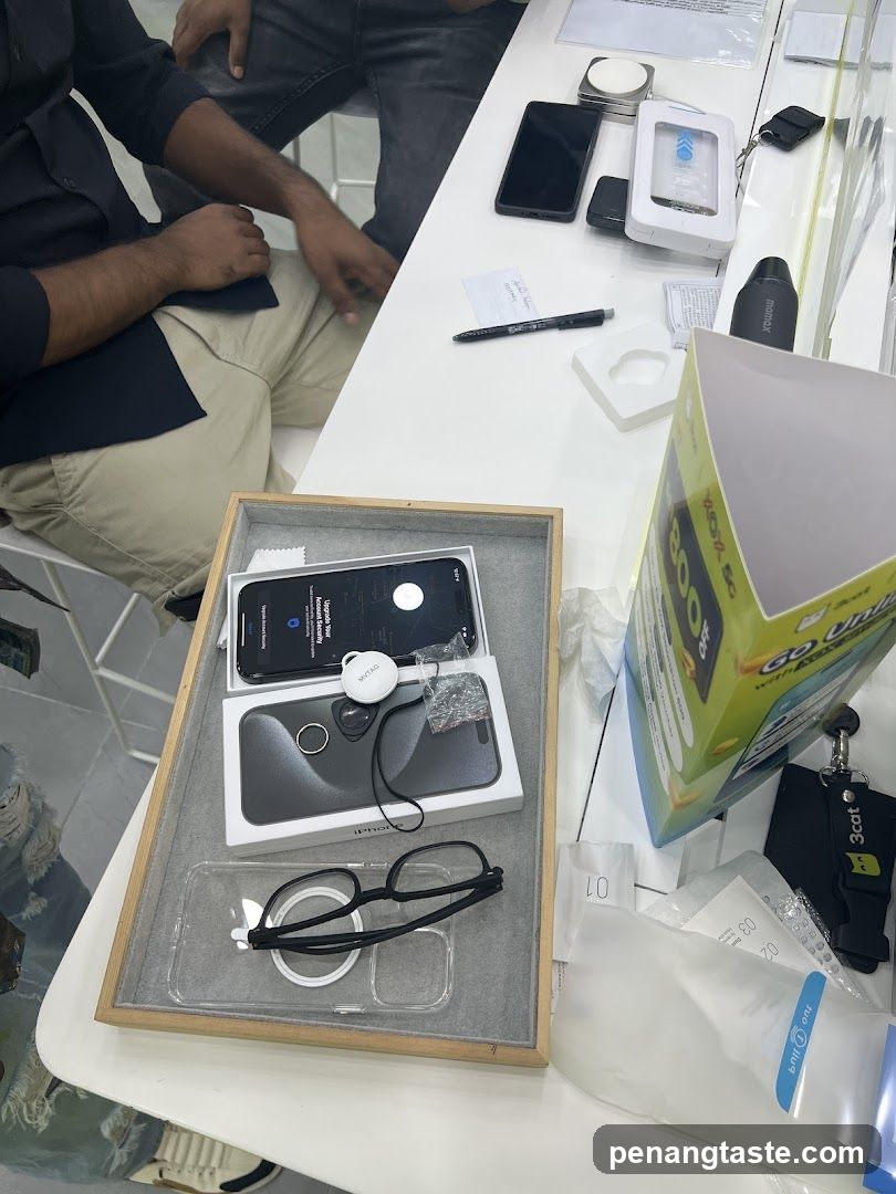 Electronics Store Interior Display