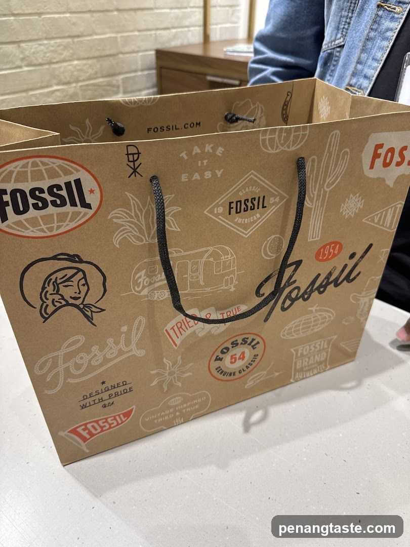 Fossil Shopping Bag