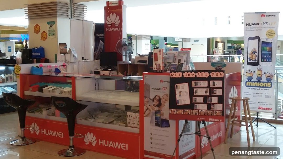 Huawei Store Interior