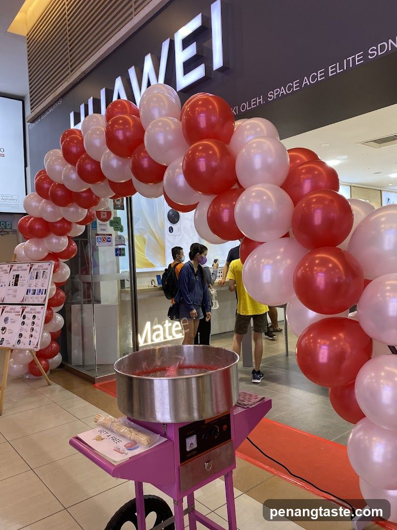 Cotton Candy Stand with Balloon Arch