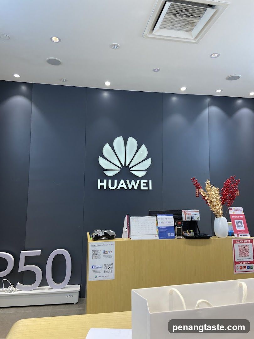 Huawei Store Interior