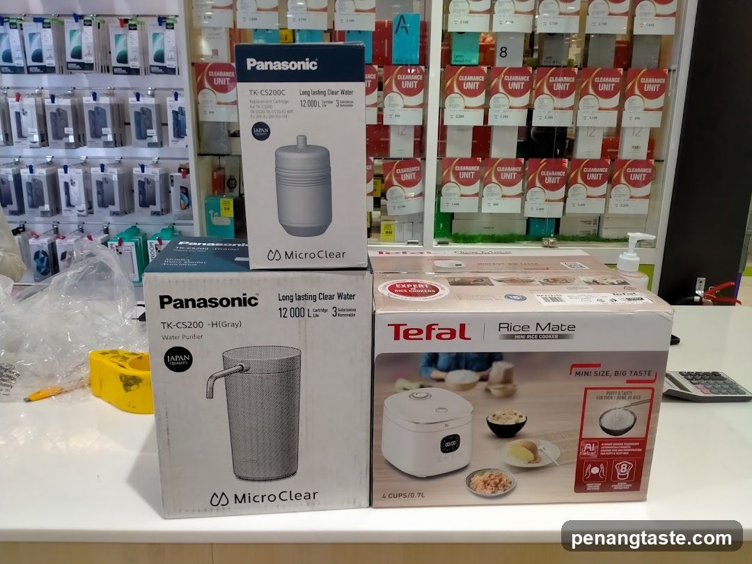 Electronics and Kitchen Appliances Display