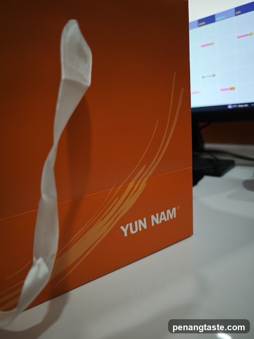 YUN NAM Gift Bag