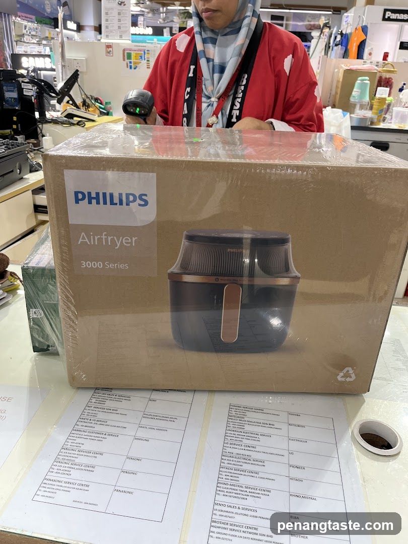 Philips Airfryer Box in Store