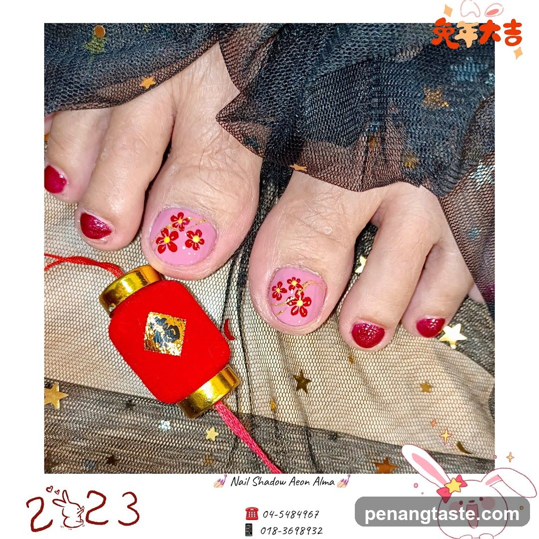 Nail Art with Chinese Lantern Theme
